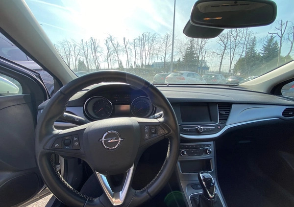 Opel Astra cena 27000 przebieg: 122500, rok produkcji 2019 z Łazy małe 154